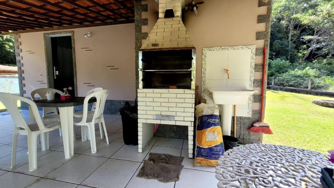 Casa Rosa Lumiar, Cachoeira Particular E Fazendinha Extérieur photo
